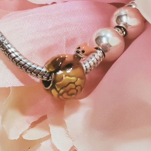 Bracelet argent massif breloque renard zoom sur le renard